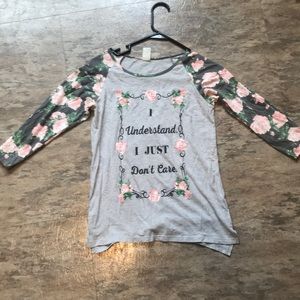 Medium sleeve Floral Tee